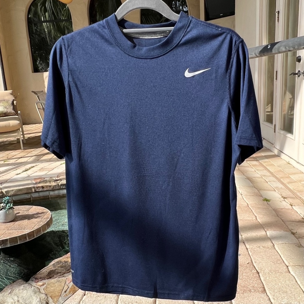 Nike Dri-FIT Short-Sleeve (Sustainable Materials)